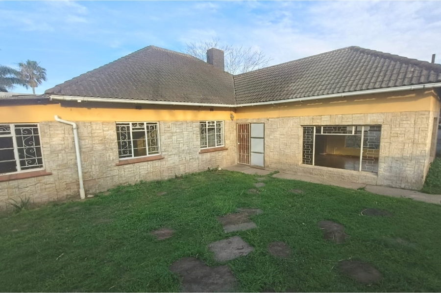 To Let 3 Bedroom Property for Rent in Cambridge West Eastern Cape